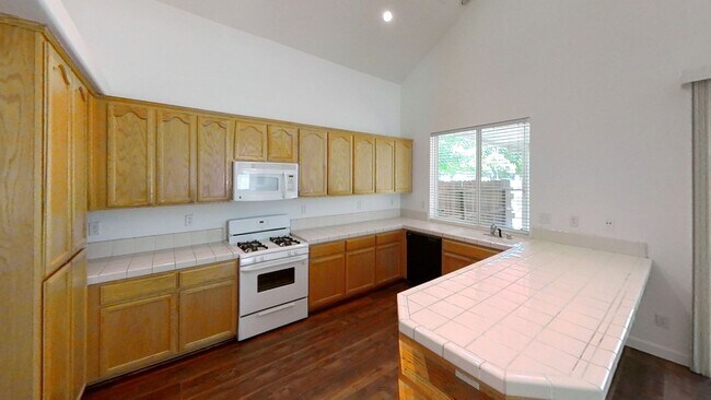 Foto del edificio - 2024 Natchez Way