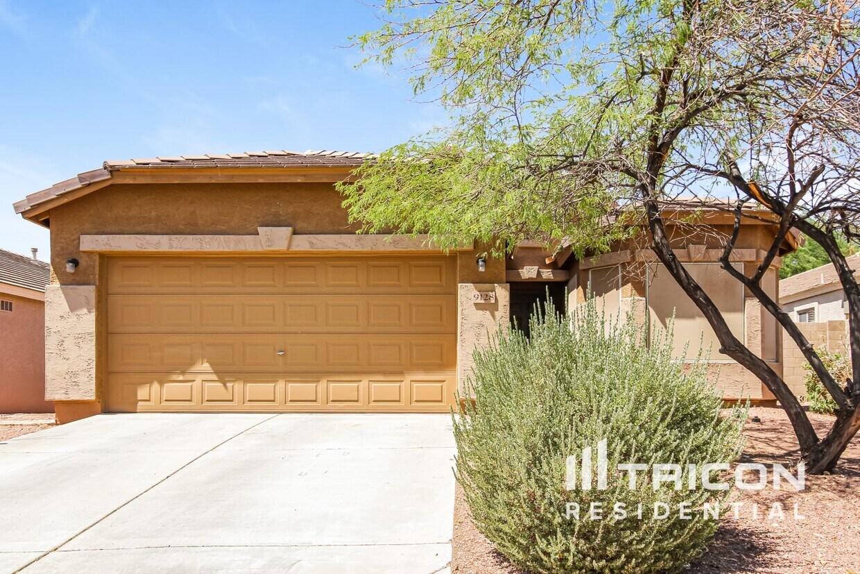 Foto principal - 9128 N 184th Ln