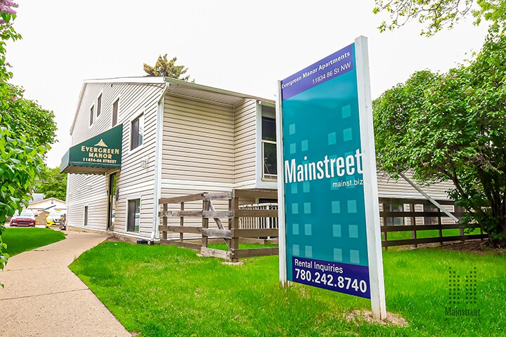 Primary Photo - Evergreen Manor Apartments