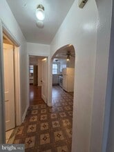 Building Photo - 881 Windermere Ave