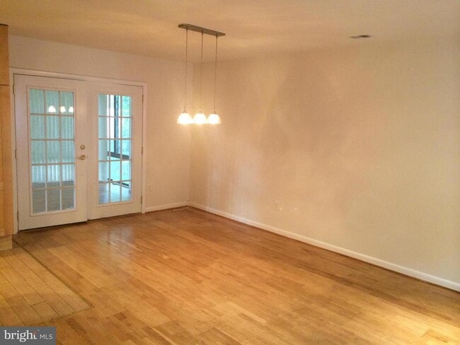 Building Photo - 11301 Gatesborough Ln