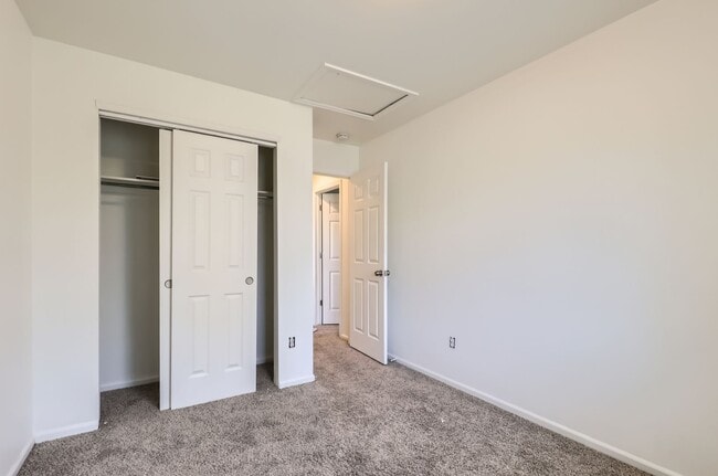Building Photo - Newly remodeled 3 bedroom duplex in Arvada