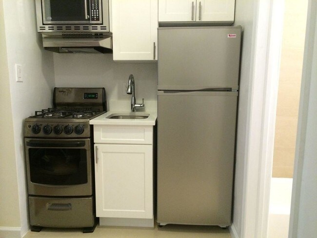 Building Photo - bedroom in manhattan  10021
