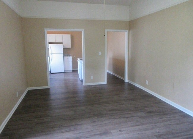 322 Head St