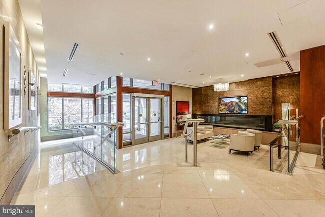 Foto del edificio - 811 4th St NW