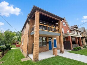 Building Photo - 74 Pasadena St