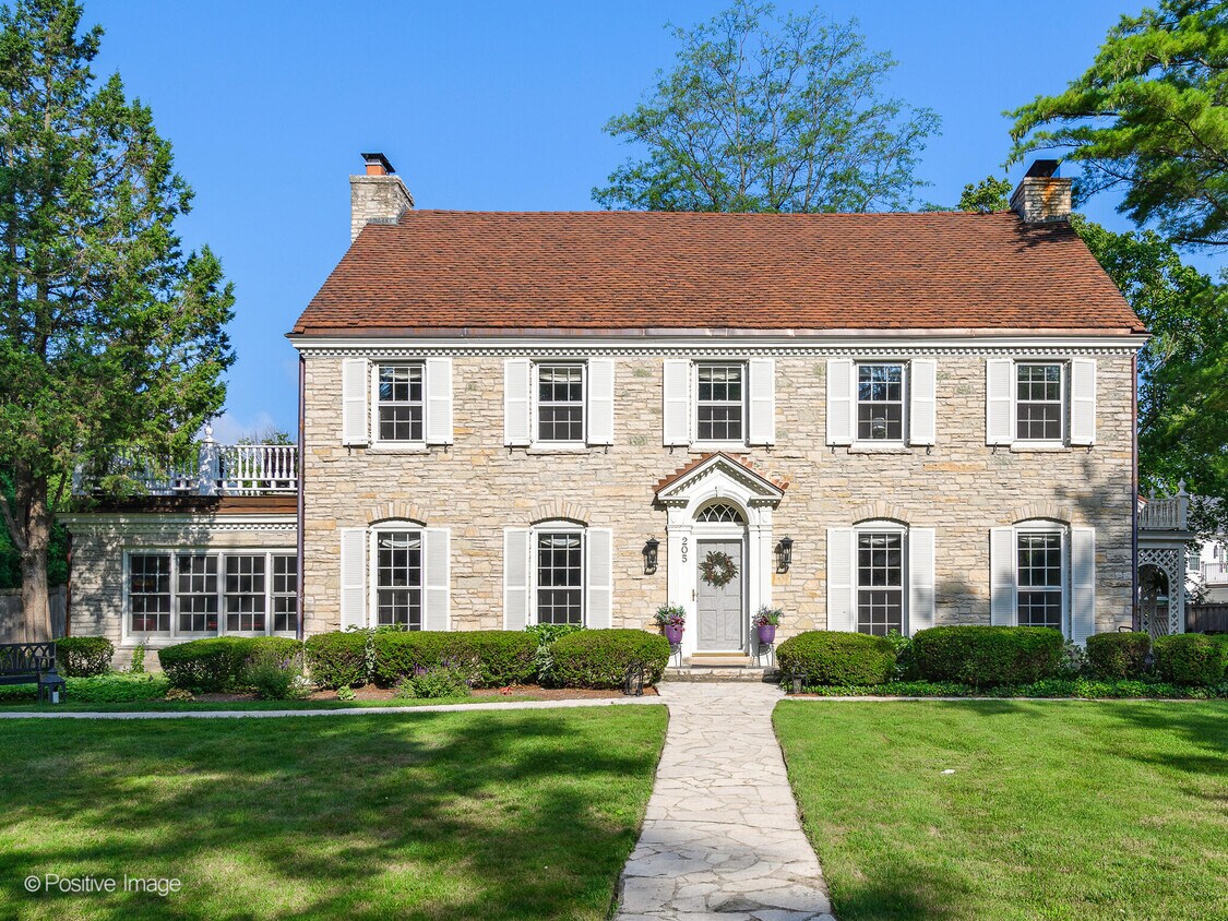 205 Scott Ave, IL 60093 House Rental in IL