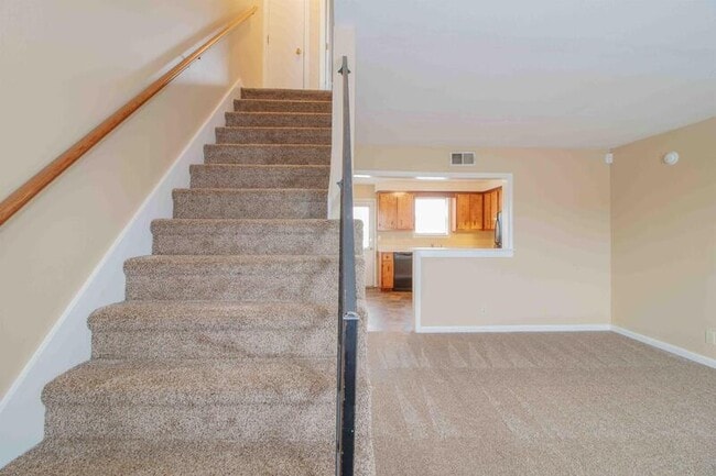 Building Photo - 363 Peabody Dr