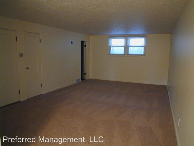 Building Photo - 2601 Henderson Dr