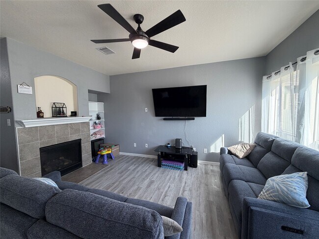 Foto del edificio - 15218 Loys Coves Ct