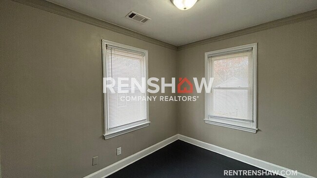 Foto del edificio - 3732 Hazelwood Ave