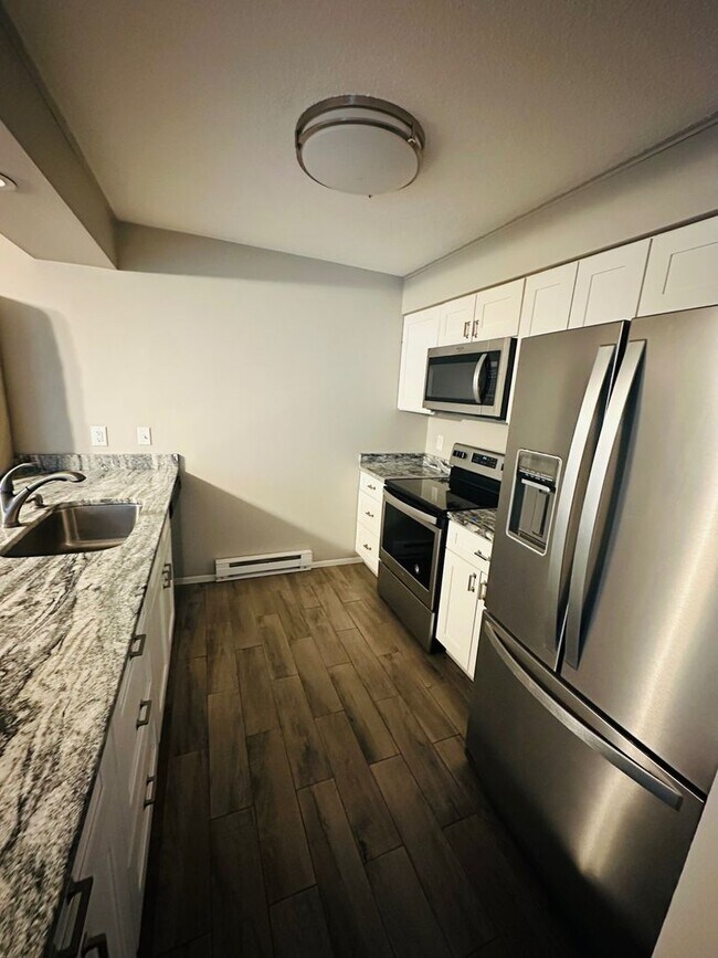 Foto del edificio - Updated 2 Bed / 1 Bath in Waconia — Garage + In-Unit Laundry