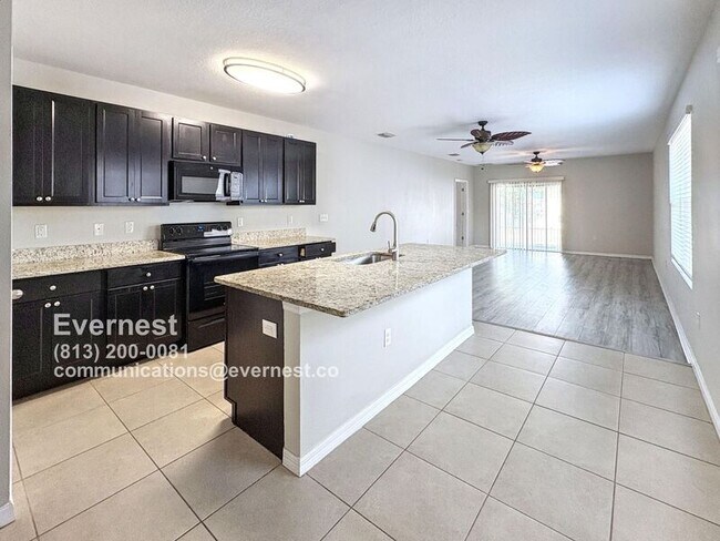Foto del edificio - 12104 Fawn Brindle St