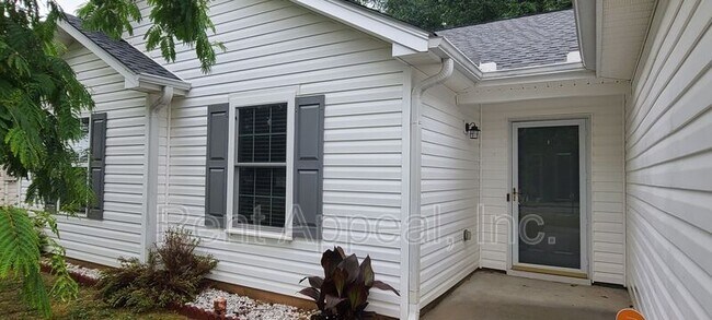 Building Photo - 420 Shenandoah Ct