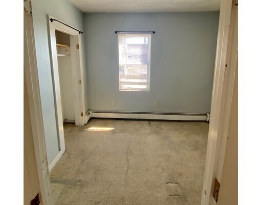 Building Photo - 532 E 7th St