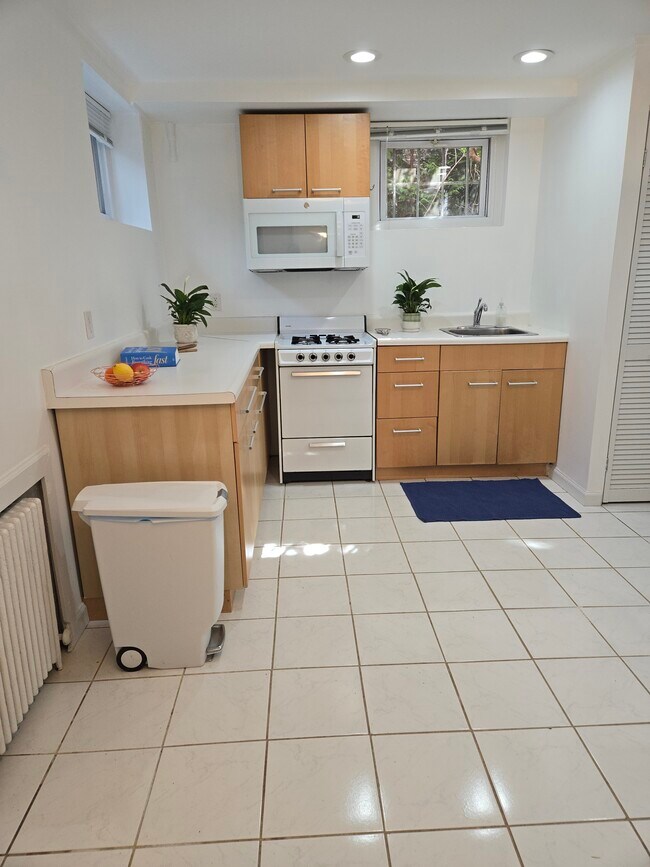 Foto del edificio - 5820 16th St NW