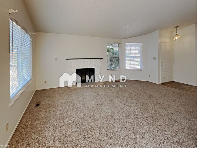 Building Photo - 3 br, 2 bath House - 6180 Diplomat Dr