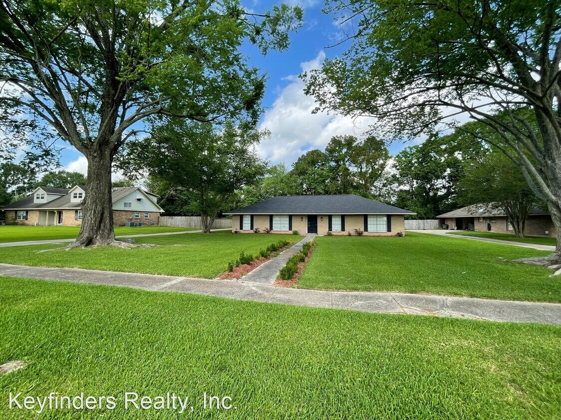 4266 Drusilla Dr, Baton Rouge, LA 70809 House Rental in Baton Rouge