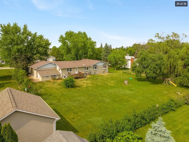 Building Photo - 4320 Cherrywood Dr