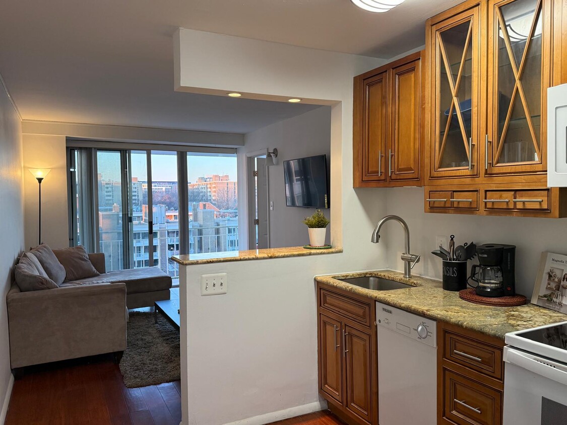 Photo - 1435 4th St SW (Washington, DC)