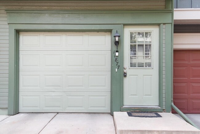 Building Photo - 11877 E Kepner Dr