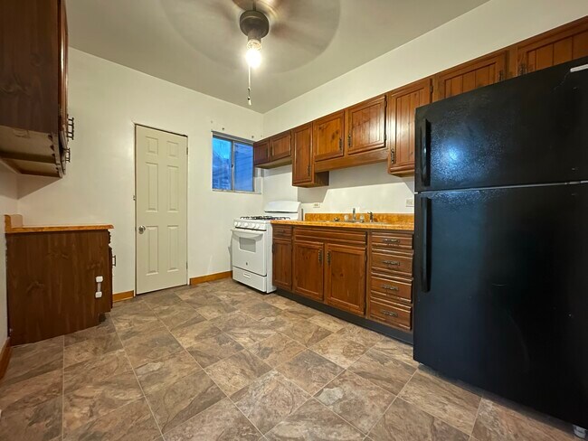 Foto del edificio - 310 Emerson St