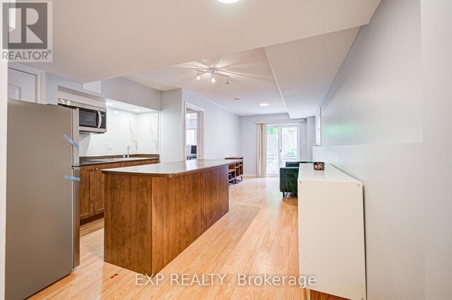 Building Photo - 49 Lily Cup Ave