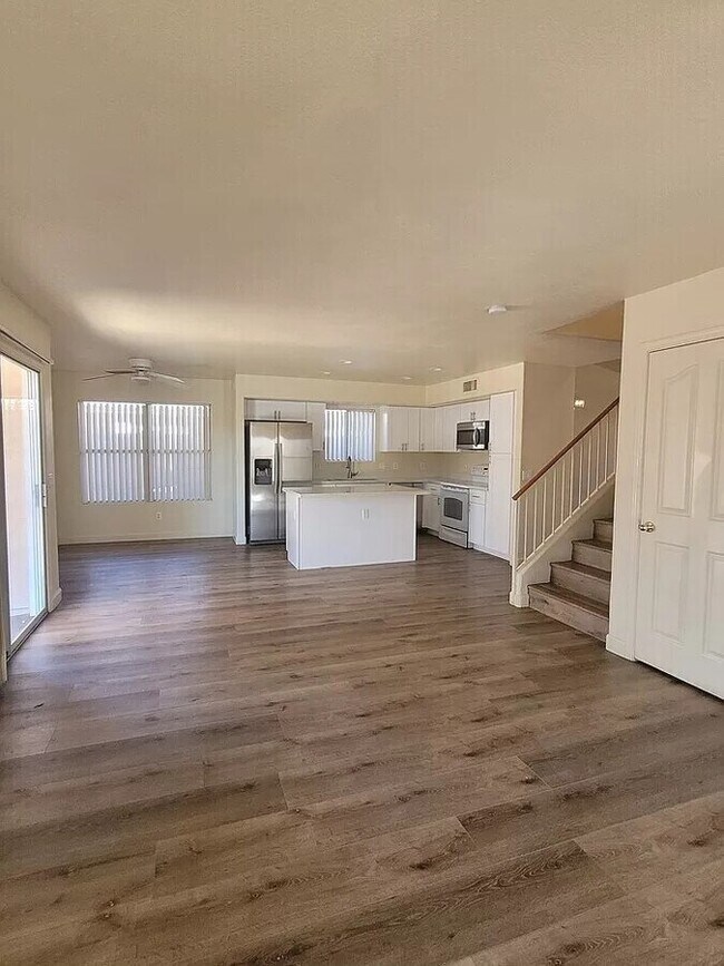 Foto del edificio - Beautiful 4-bedroon 2.5 bath home