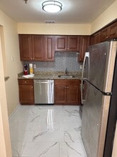 Building Photo - 414 Waterford Dr