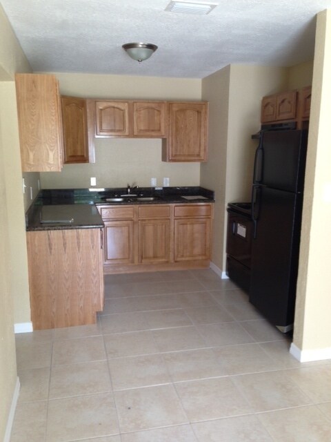 Building Photo - 3715 E IDLEWILD AVE TAMPA, FL 33610