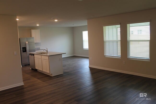 Building Photo - 22325 Early Dawn Cir