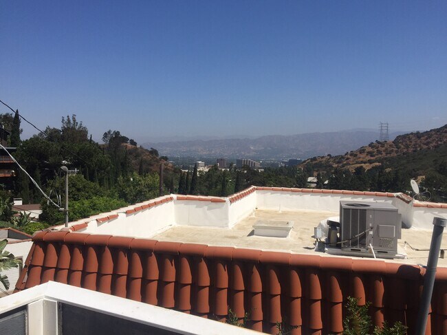 Foto del edificio - 3462 Floyd Ter