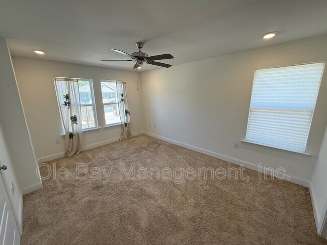 Foto del edificio - 6794 Spaniel Dr