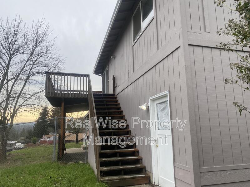 118 Christie Ct, Roseburg, OR 97471 Condo for Rent in Roseburg, OR