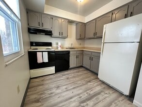 Building Photo - 407 Bellwood Dr