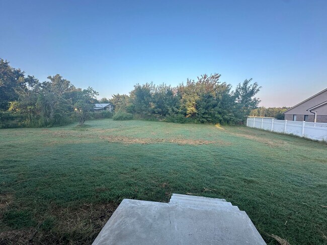 Foto del edificio - 109 N Choctaw Rd