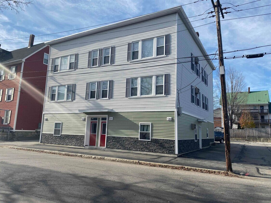 Primary Photo - 135 Second St