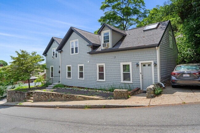 Foto del edificio - 104 Glen St