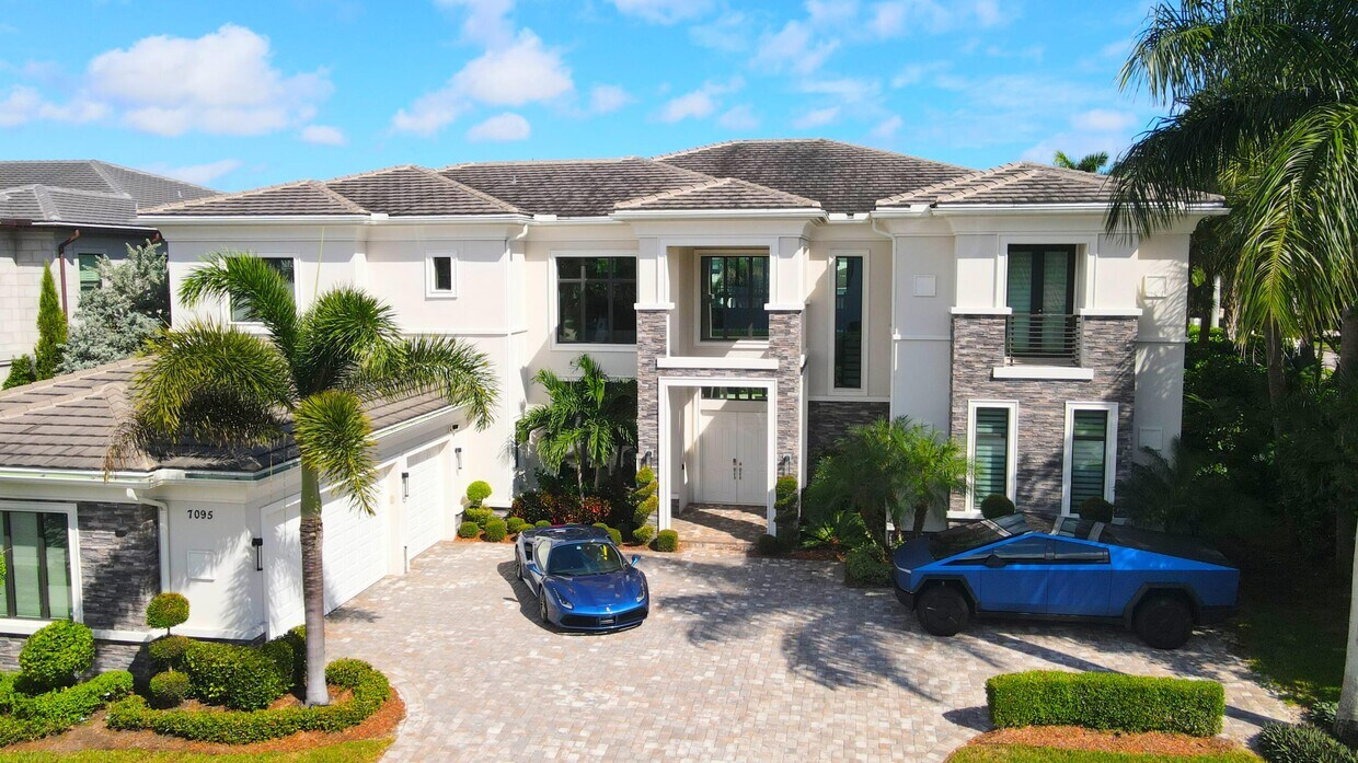 Primary Photo - 7095 NW 27th Ave