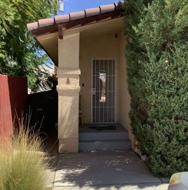 Building Photo - 51066 Avenida Mendoza