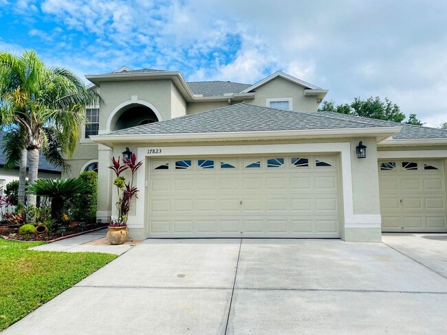 Building Photo - SPACIOUS 4 Bedroom 3 Bath Home in the Wave...