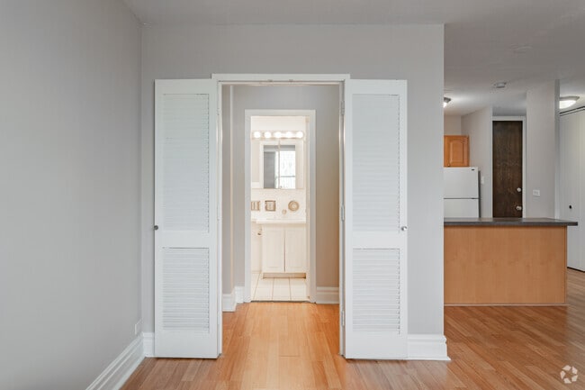 Photo - Maple Grove Apartments