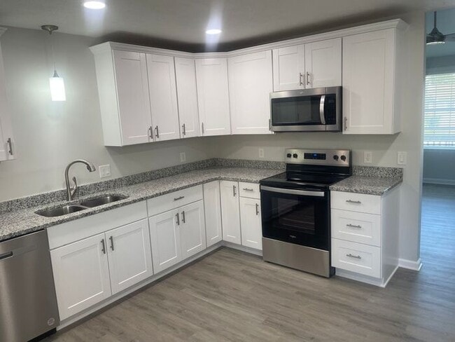 Photo - PRIEST LAKE One Level Home with Fenced Bac...