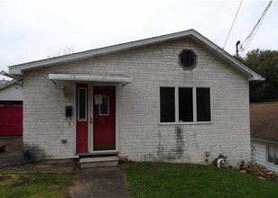 Building Photo - 516 Winter St