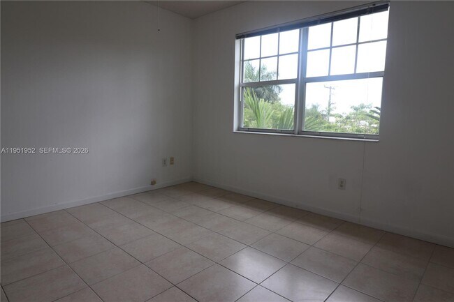 Foto del edificio - 6020 W Sample Rd
