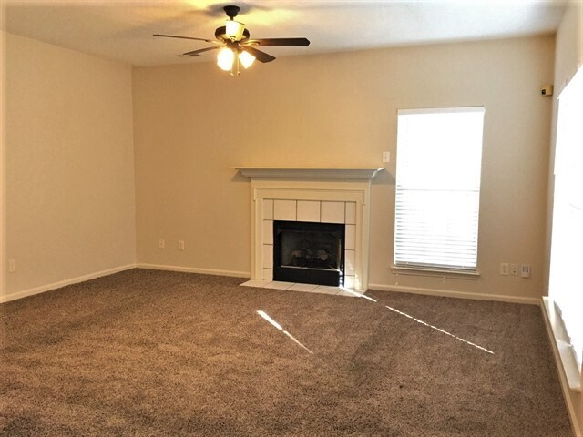 Building Photo - 12220 Cabin Creek Court