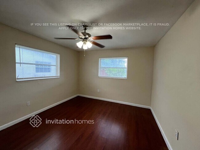 Foto del edificio - 8530 NW 27th Pl