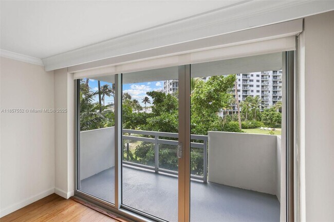 Foto del edificio - 1500 Bay Rd