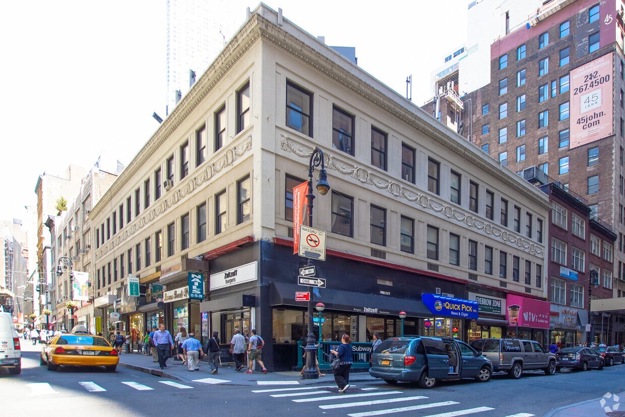 Building Photo - 72-76 Nassau St