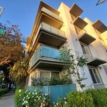 Building Photo - 160 S Hudson Ave